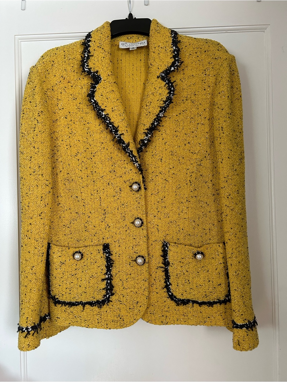 St John Jacket 
Size 12